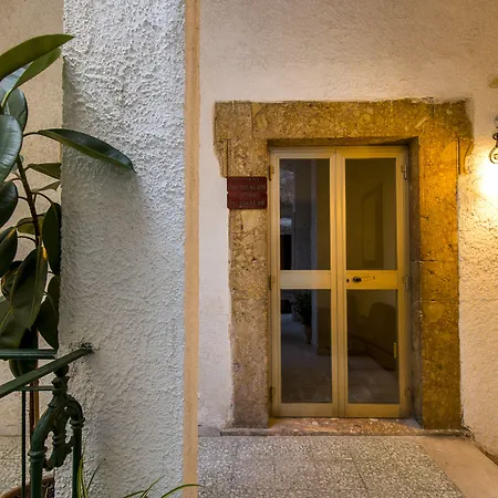 Miramare Ξενοδοχείο 3*