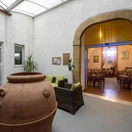 Ξενοδοχείο Miramare