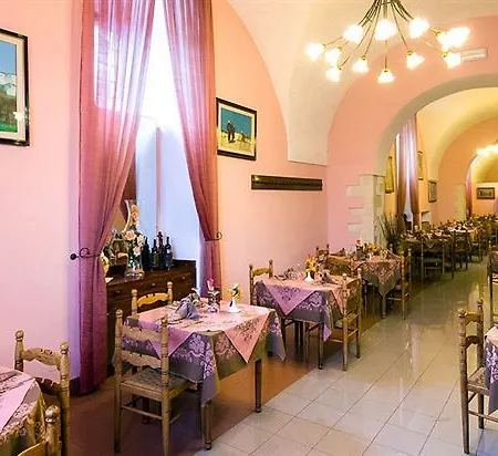 Miramare Ξενοδοχείο 3*