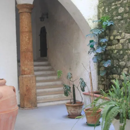 Miramare Ξενοδοχείο 3*