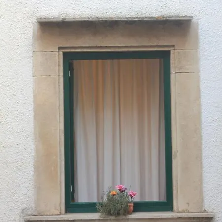 Ξενοδοχείο Miramare 3*