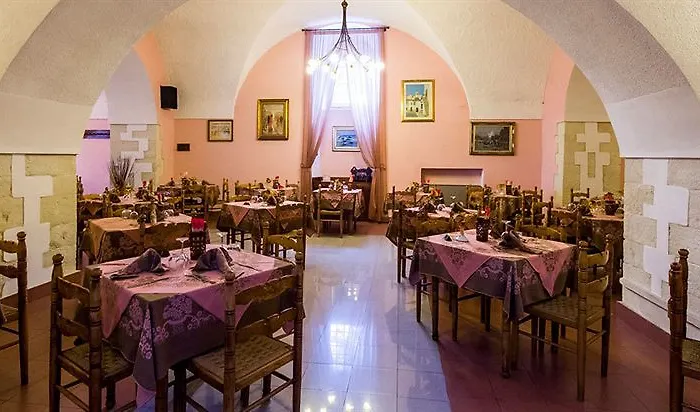 Miramare رودي غارغانيكو